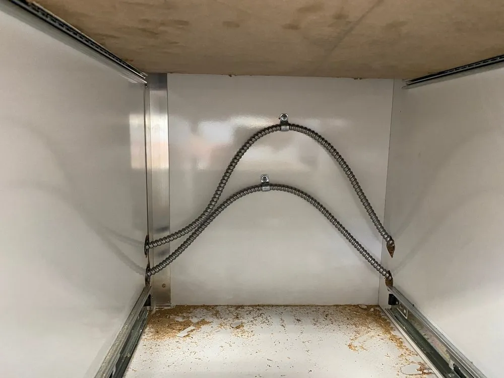 Slide of G4 Electric