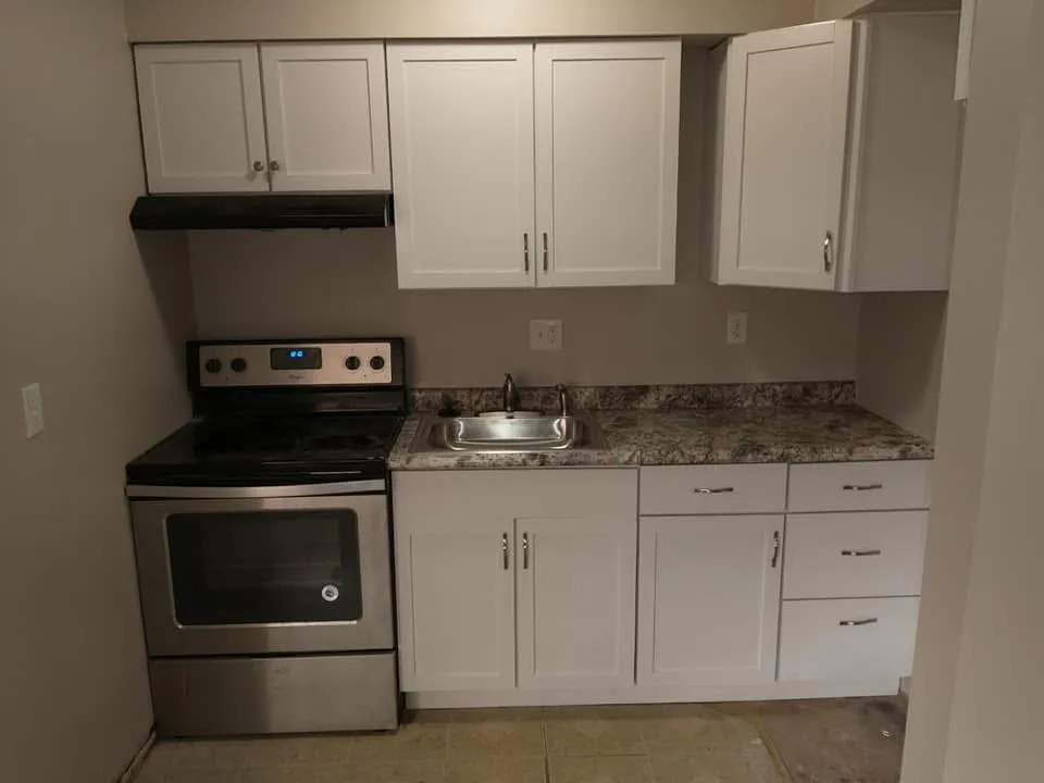 Slide of Gabs Contracting