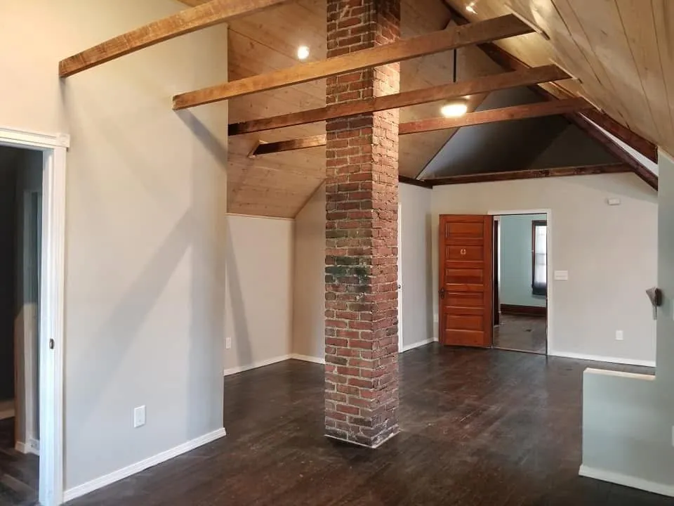 Slide of Gabs Contracting