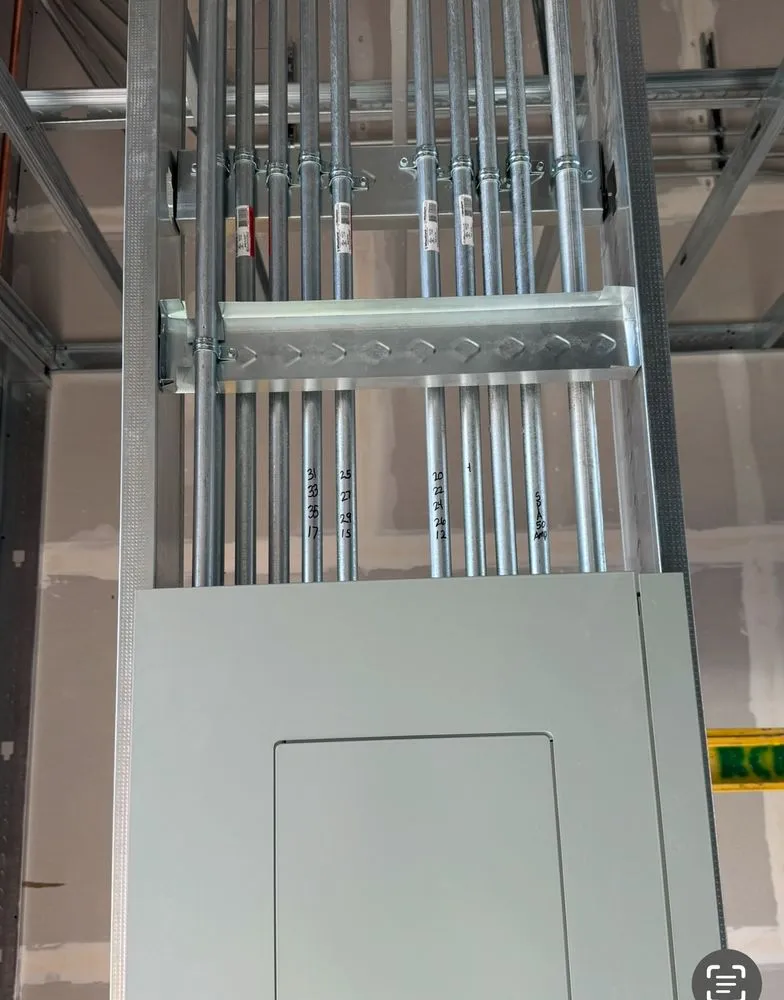 Slide of Gabs Contracting