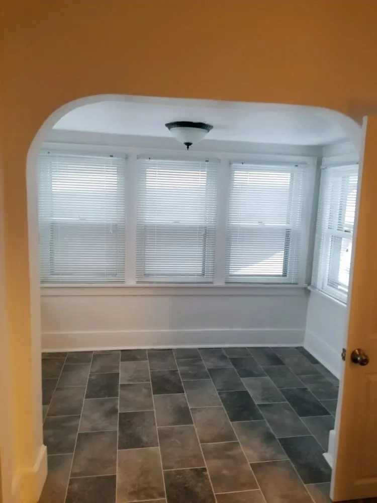 Slide of Gabs Contracting