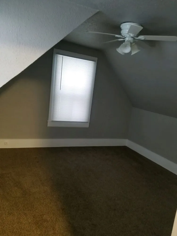 Slide of Gabs Contracting