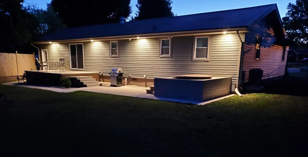 Slide of Gaby Contracting