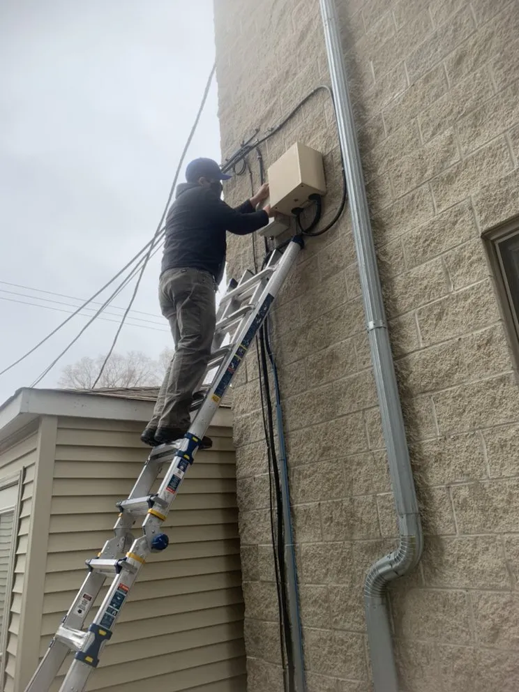 Slide of Gadertech Electric