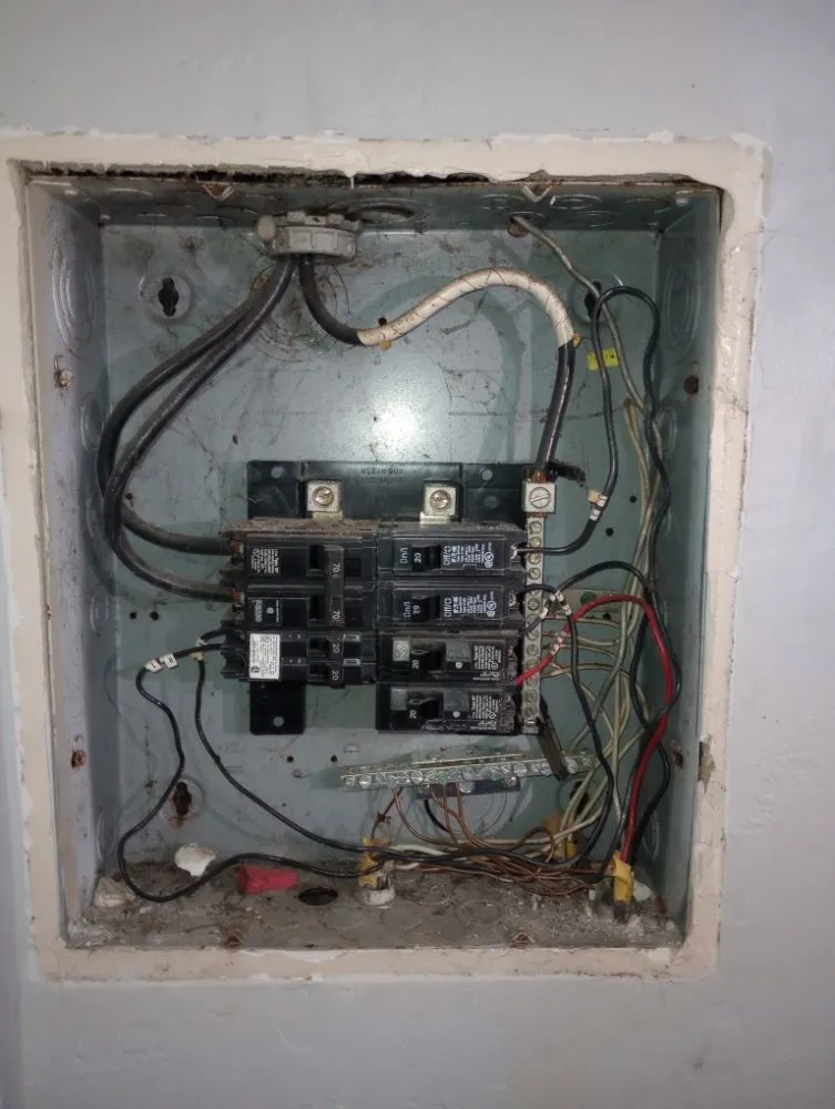 Slide of Galarza Electric