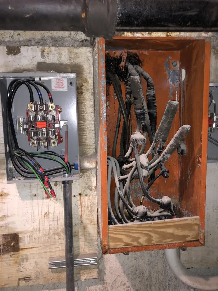 Slide of Galaxi Orion Electric