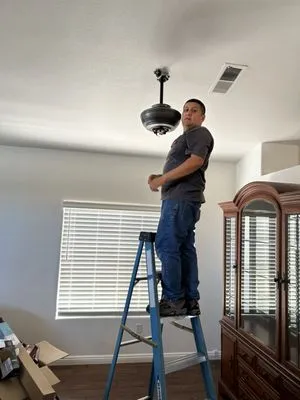 Galindo's Handyman Logo