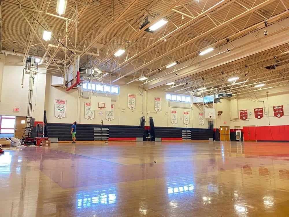 Slide of Gallardo Electric