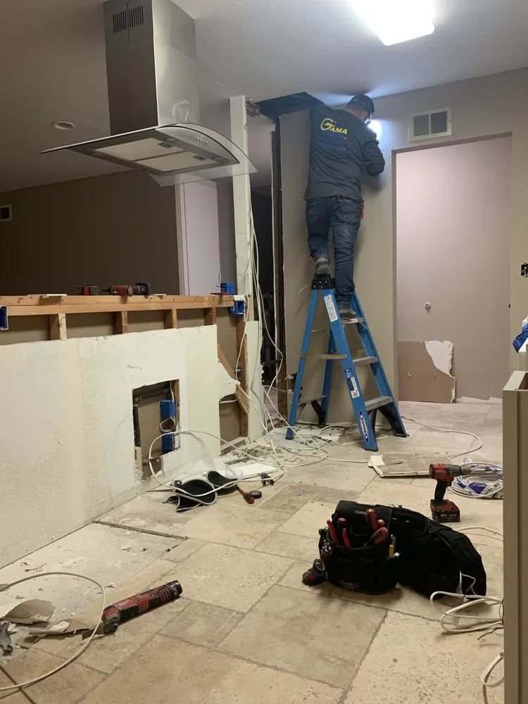 Slide of Gama Electric