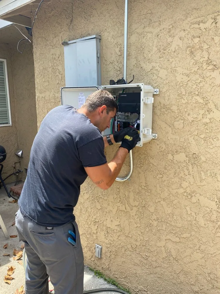 Slide of Gambero Electrical