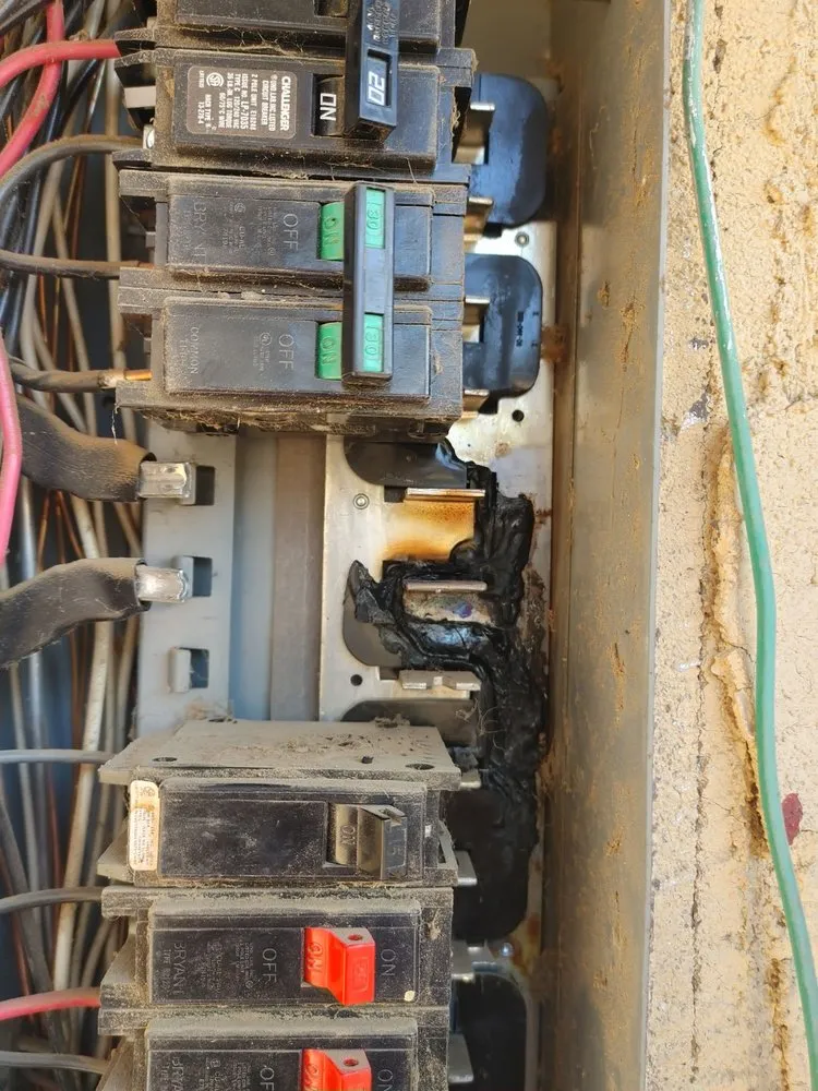 Slide of García Electrical Jobs And Handyman