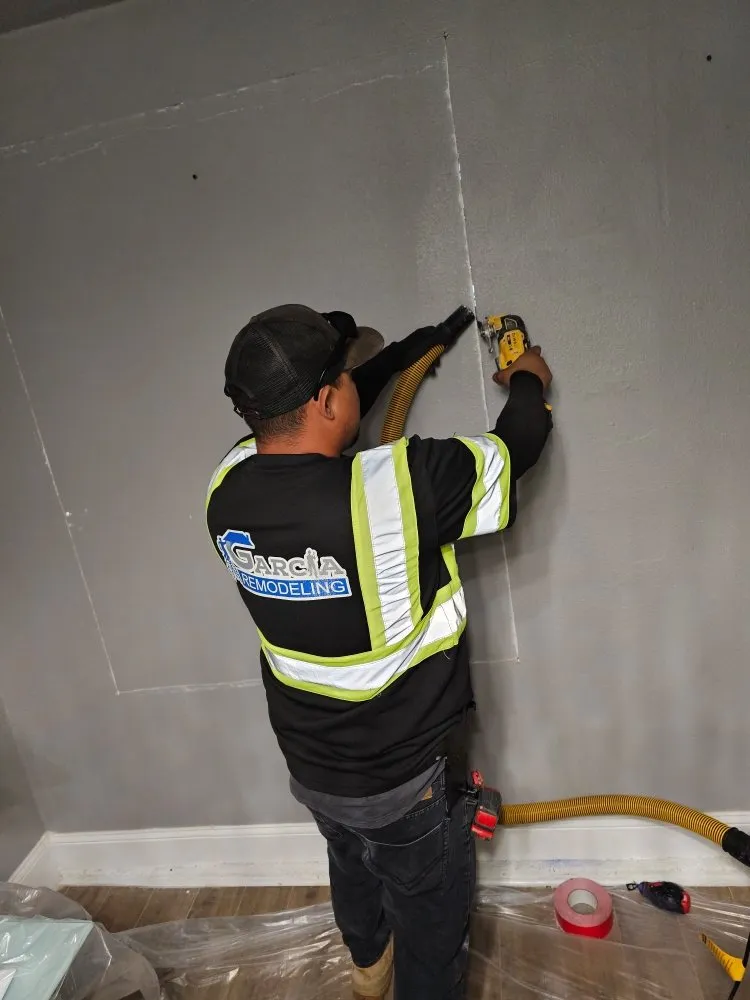 Professional electrical repair in Acampo, CA by Garcia Remodeling