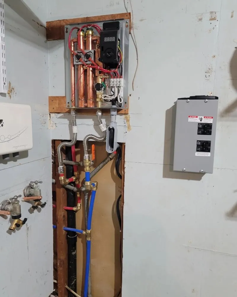 Certified electrician providing emergency electrical service in Acampo, CA - Garcia Remodeling