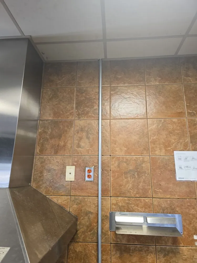 Slide of Garcias Elite Contractors