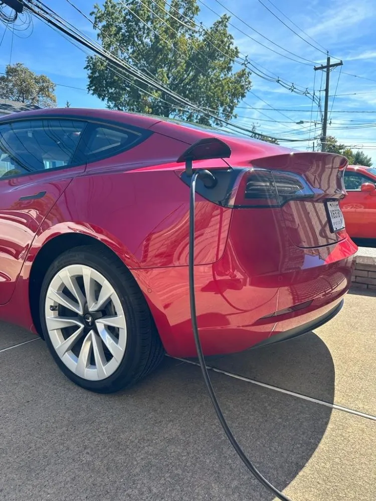 Slide of Garrido Electrical Contractor