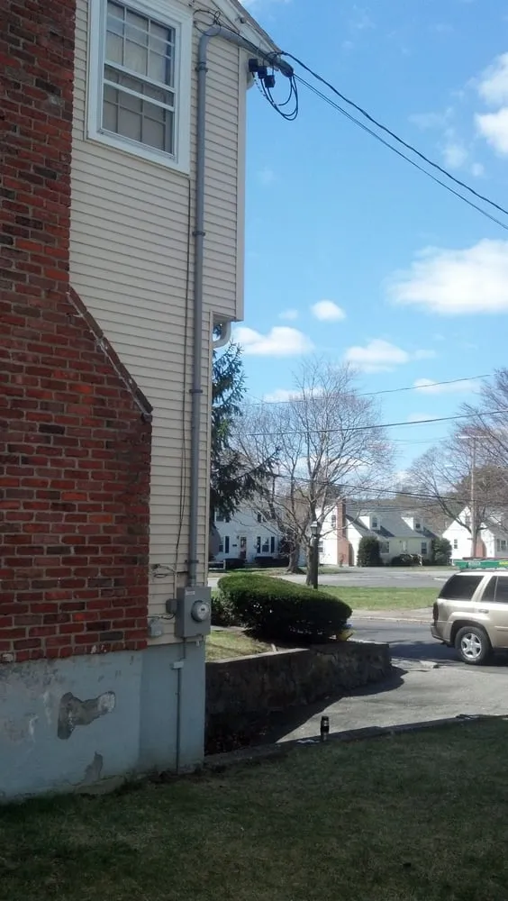 Slide of Gary Knight Electric