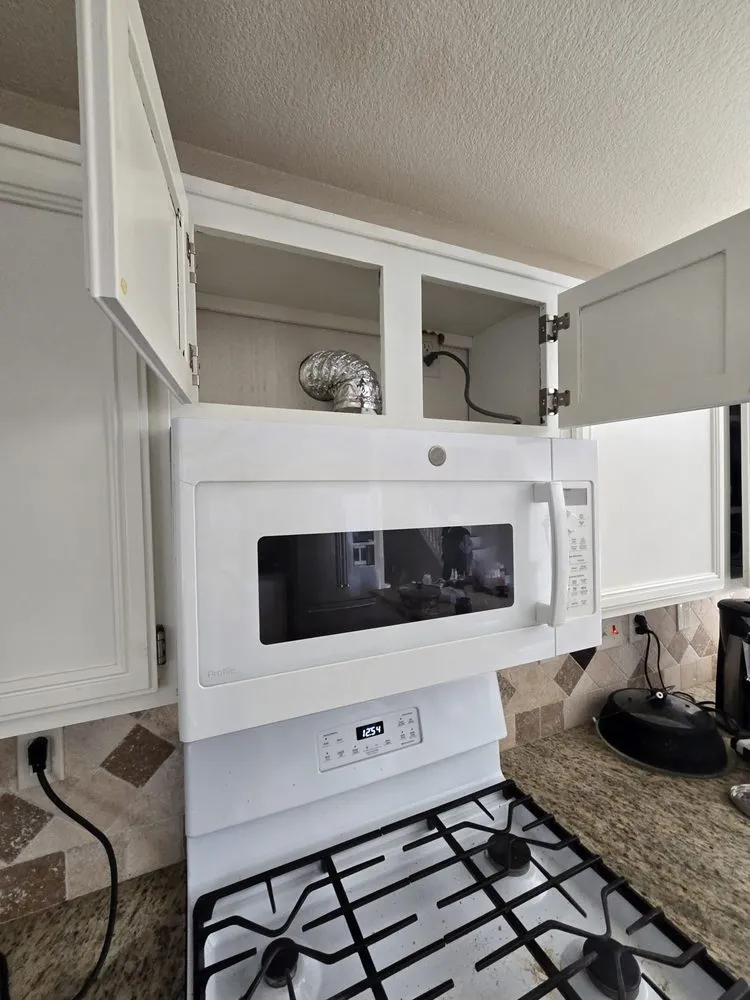 Slide of Gav Electric