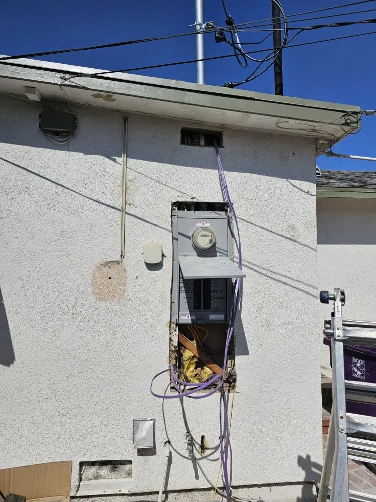 Slide of Gav Electric