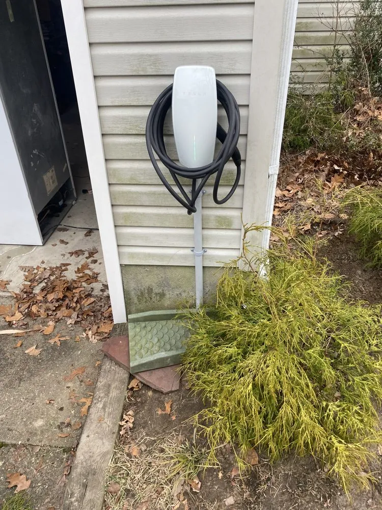 Reliable electrician providing outlet and switch repair in Ocean Township, NJ - GBE Electric