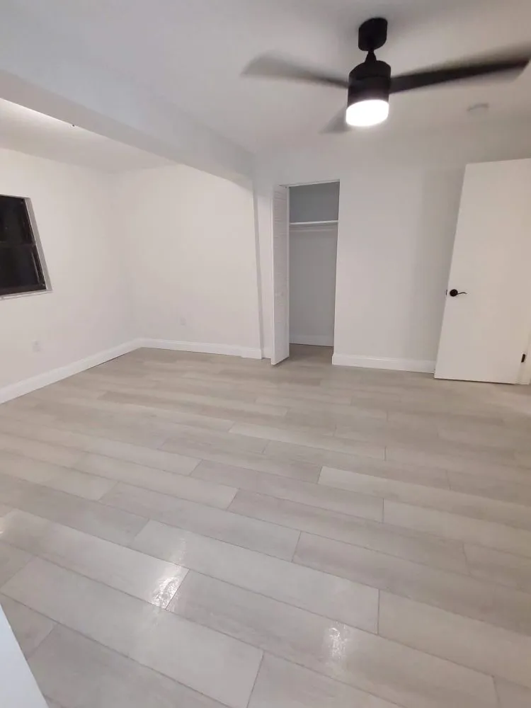 Slide of G&D Contractors