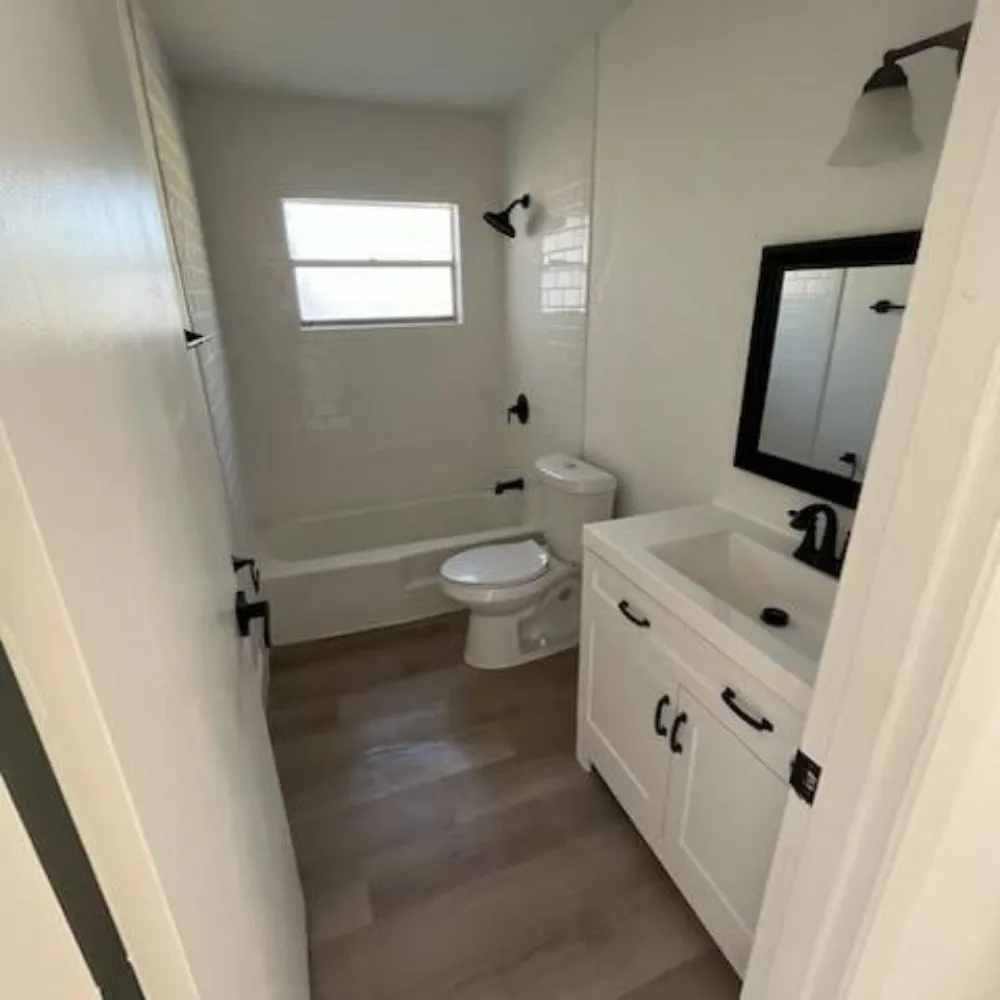 Slide of G&D Contractors