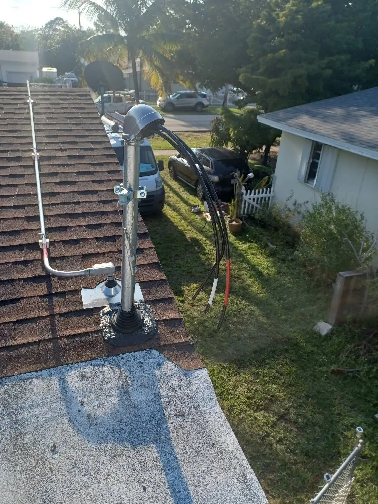 Licensed electrician providing electrical repair in Lake Worth, FL - GD Pro Electric Services