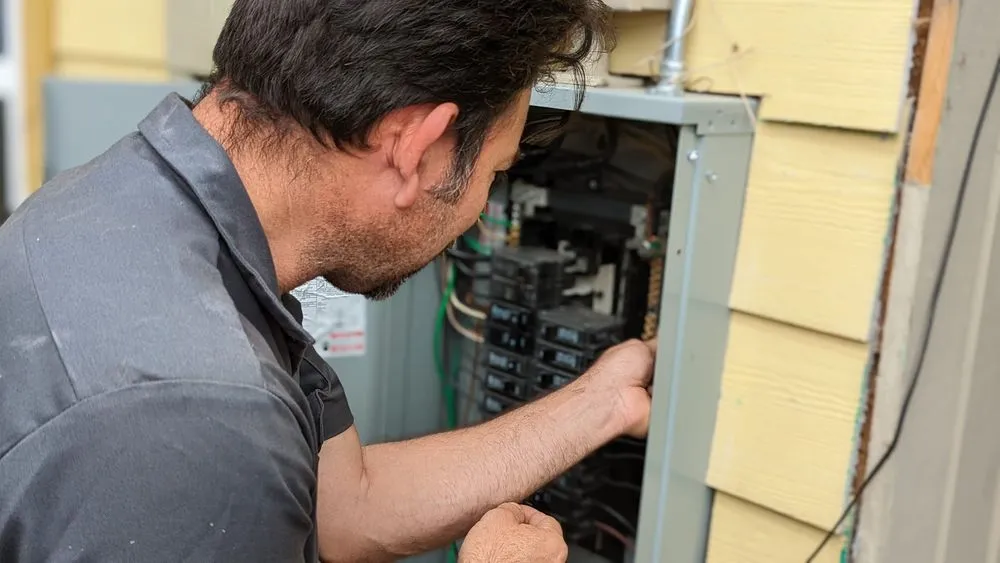 Slide of GE Gerson Electric