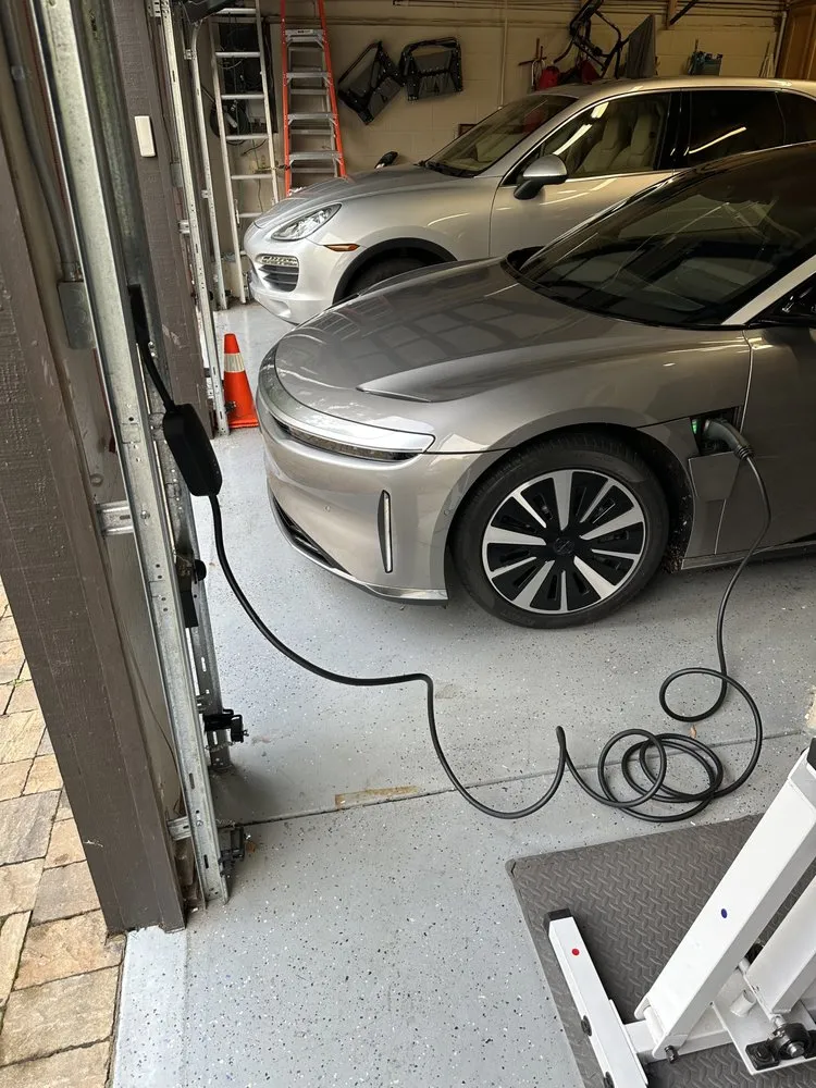 Licensed circuit breaker repair experts serving ,  - GE Richardson Electric