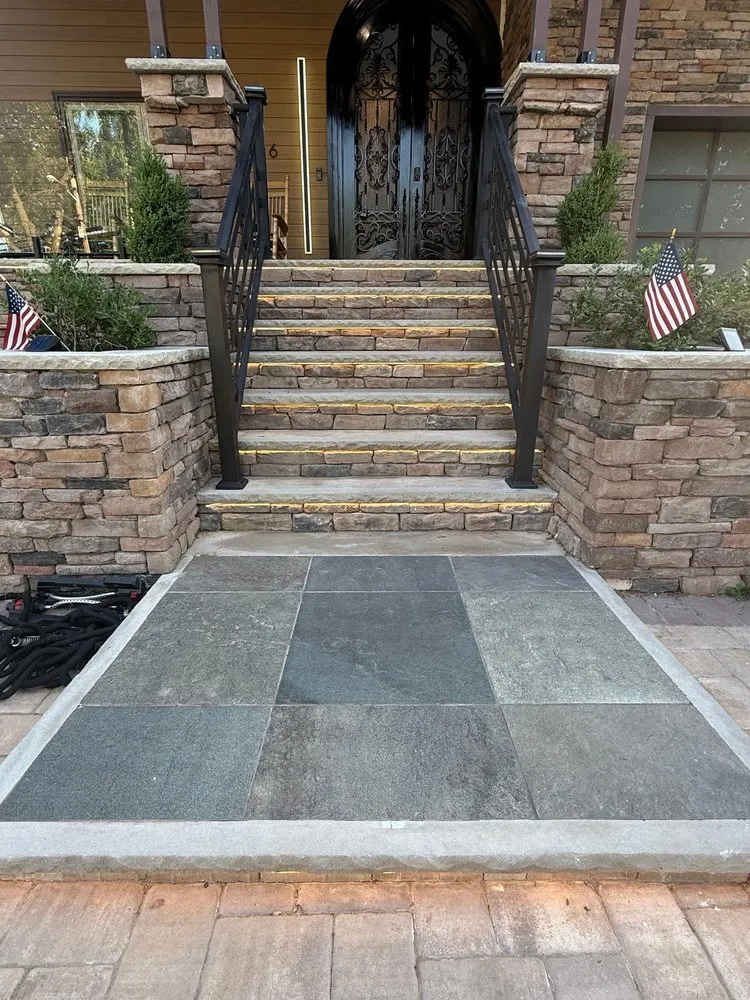 Slide of Gecko Construction Group