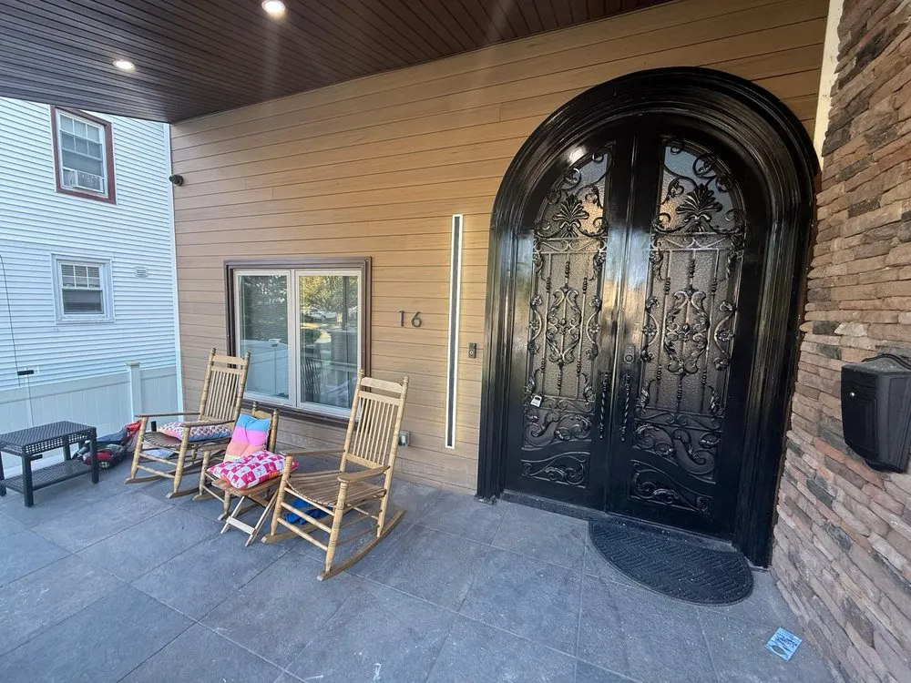 Slide of Gecko Construction Group