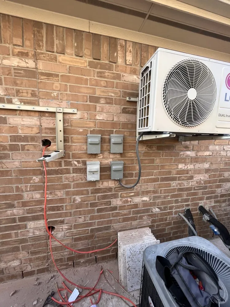 Professional outlet and switch repair in , by Gelectric Solution