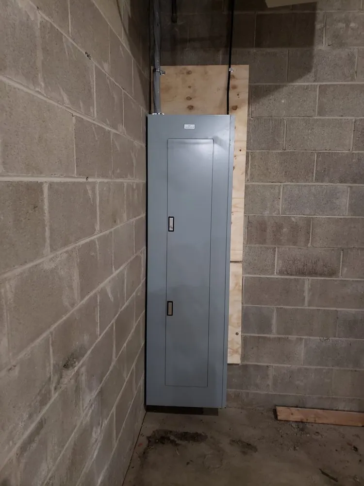 Slide of Gemini Electric Inc.