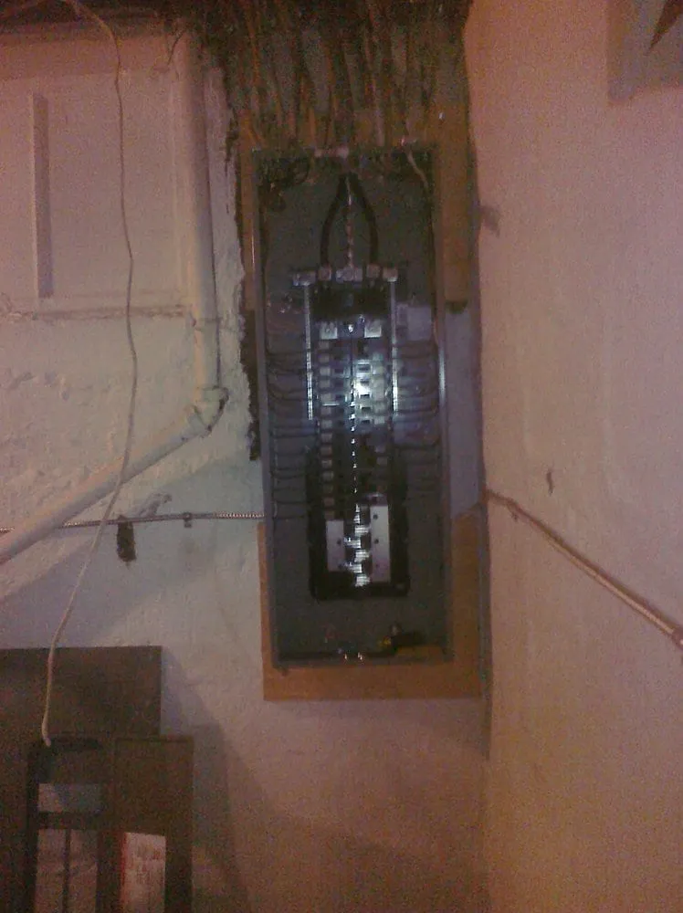 Slide of Gemini Electric Inc.