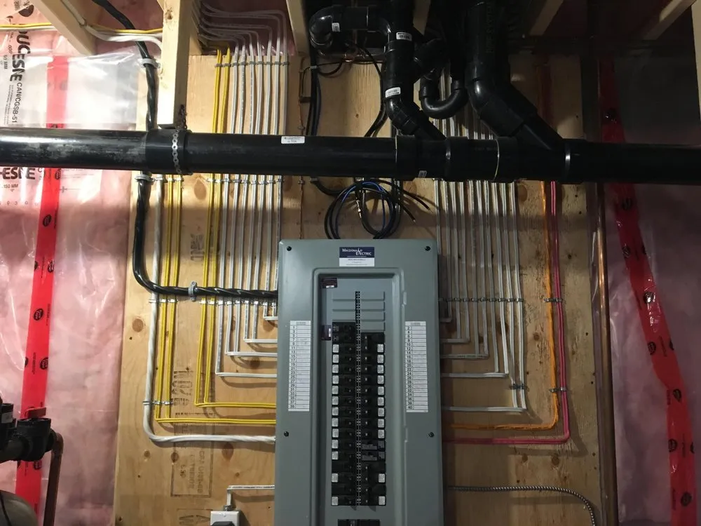 Slide of General Contracting and Dapo Electric