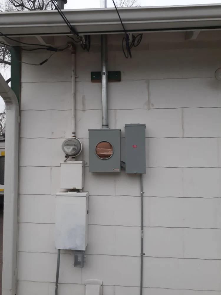 Slide of General Electrical Contractors