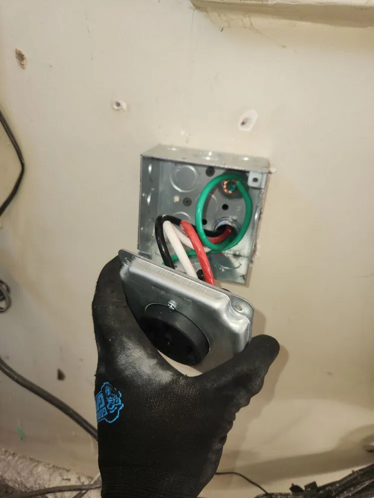 Slide of General Electrician