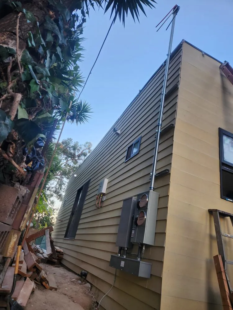 Slide of General Electrician