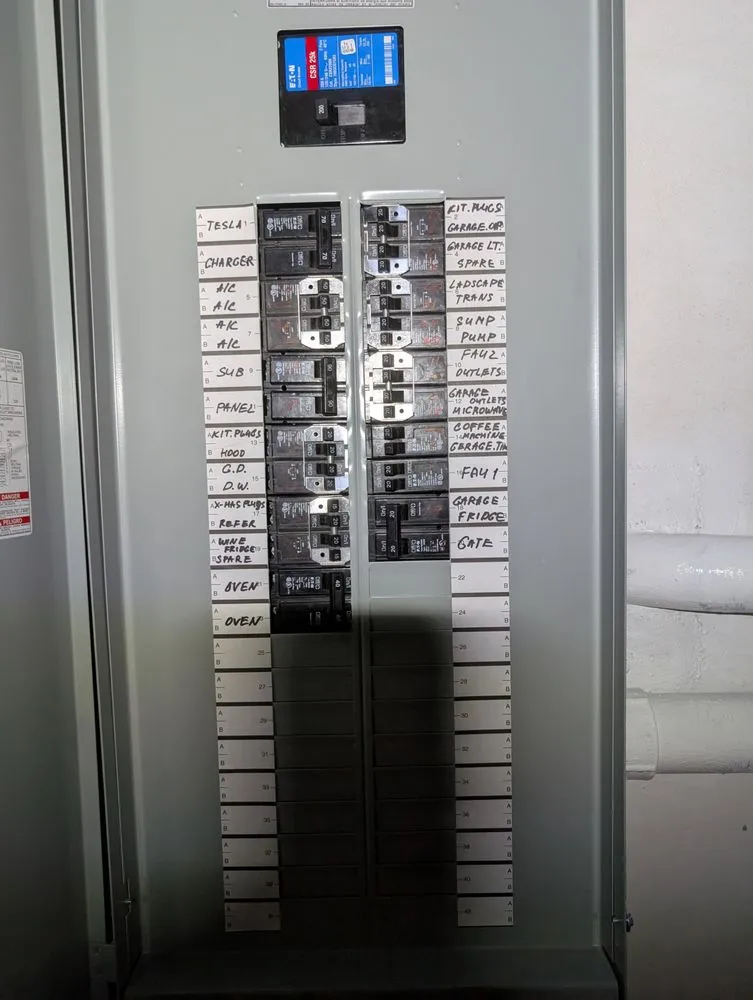 Slide of General Electrician