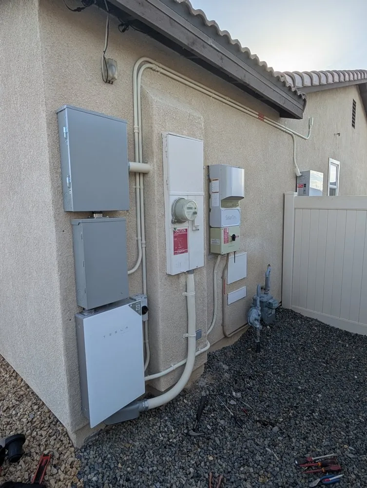 Slide of General Electrician