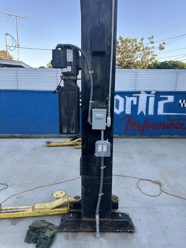 Slide of Genius Electric