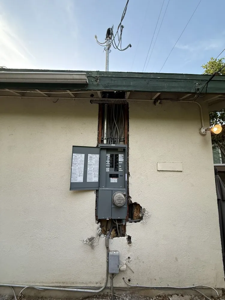 Slide of Genius Electric