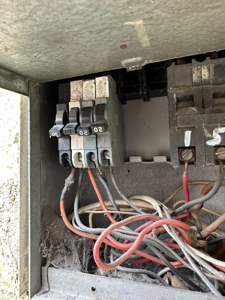 Slide of Genius Electric Power And Cabling