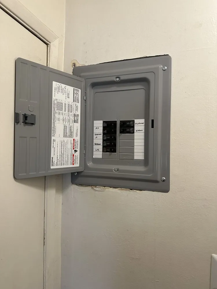 Slide of Genius Electric Power And Cabling