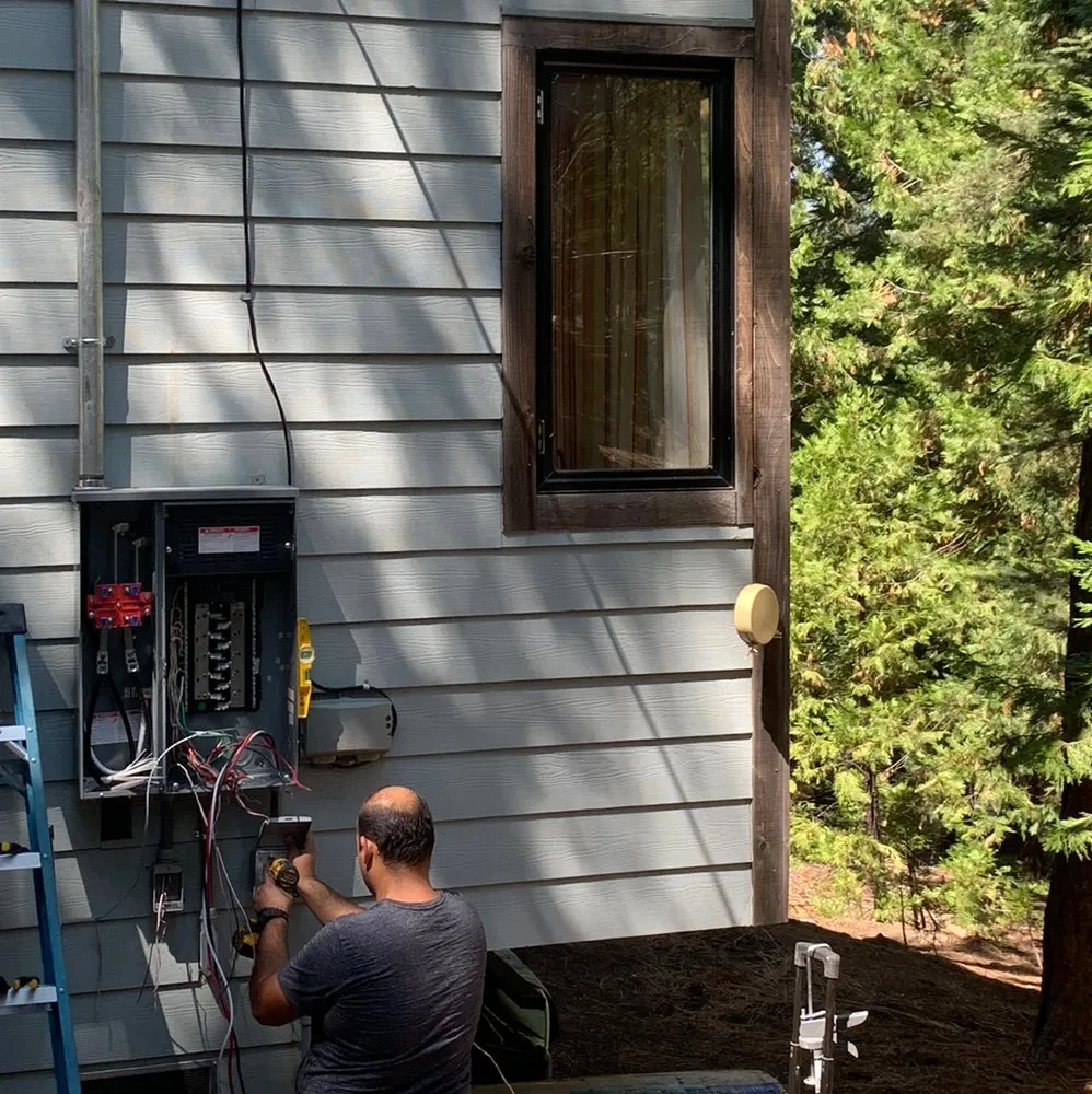 Slide of GenJazz Building & Electric Solutions