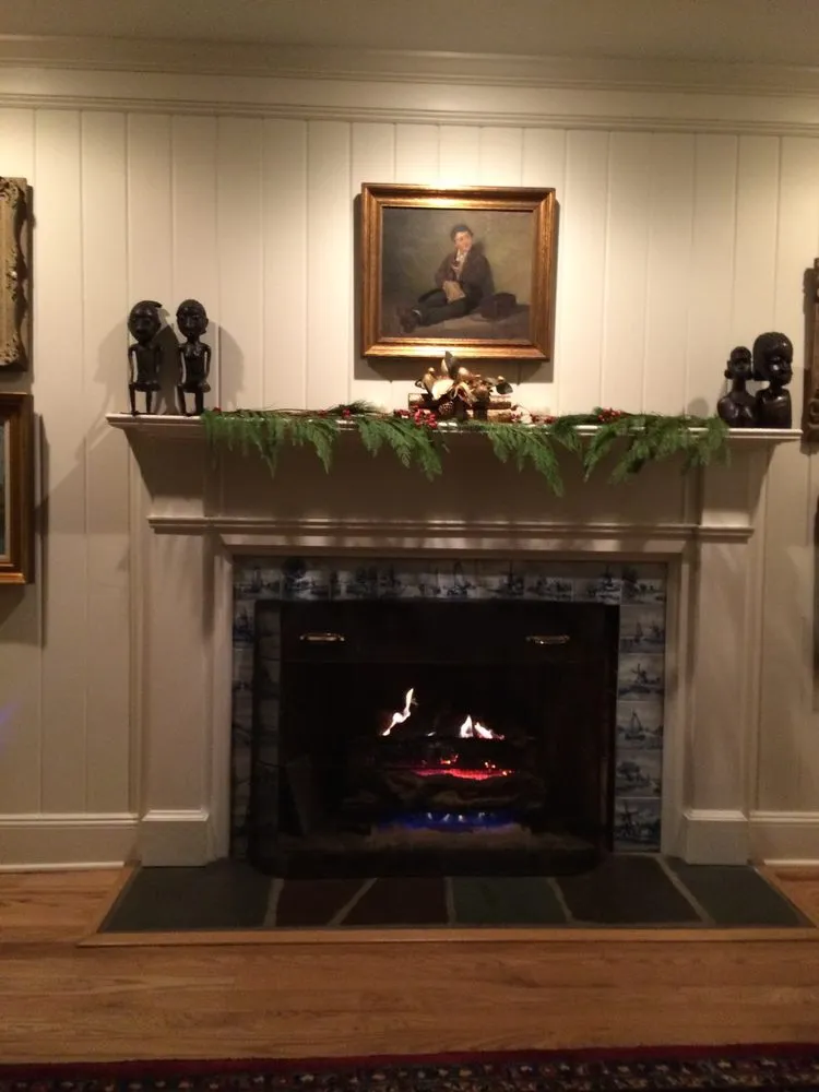 Slide of Gentleman Electric