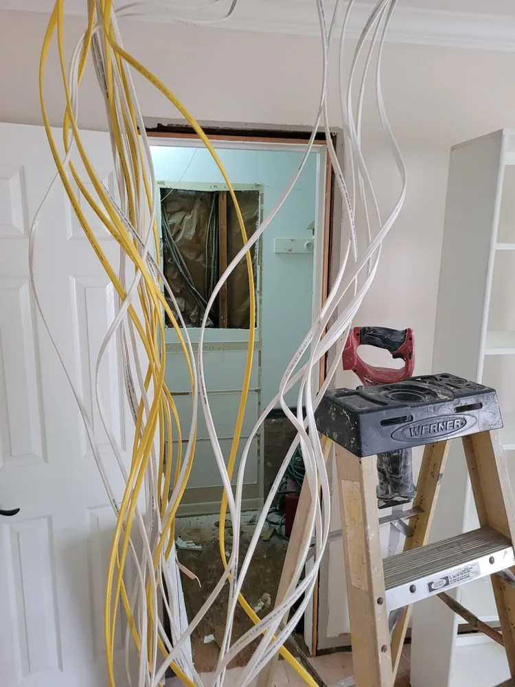 Slide of Gentlemen's Electric