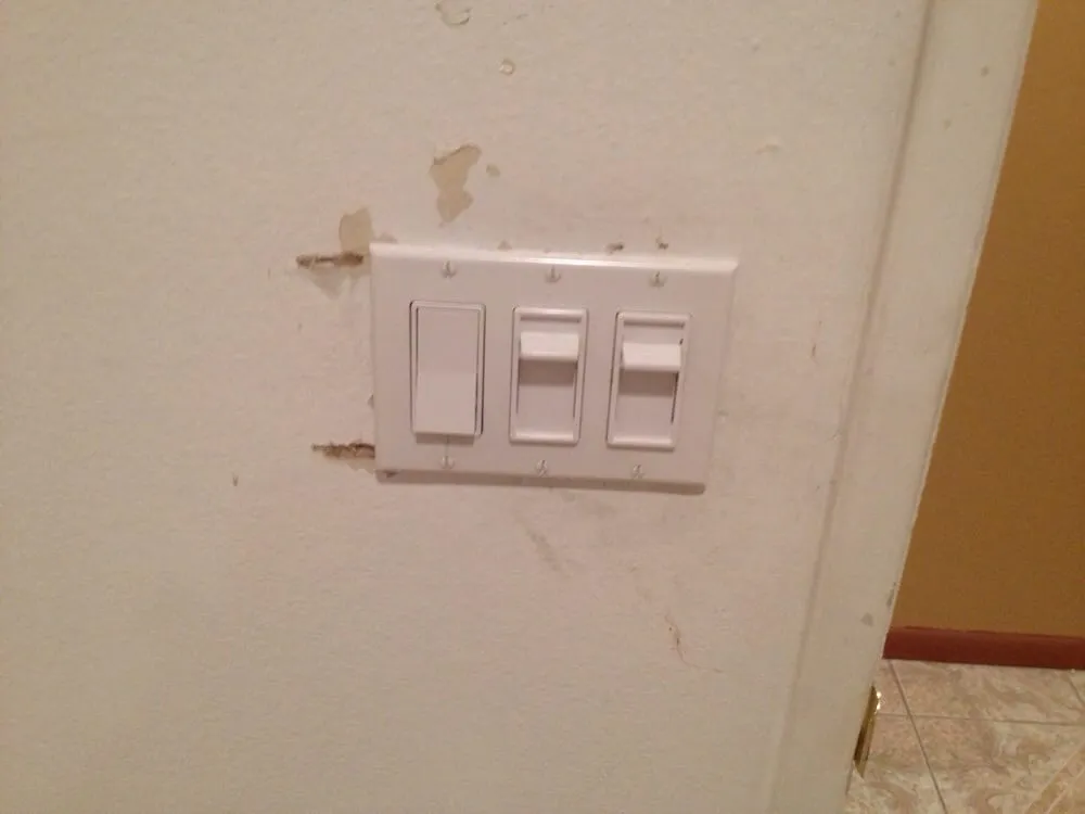 Emergency emergency electrical service experts serving N Hollywood, CA - Georges Electric