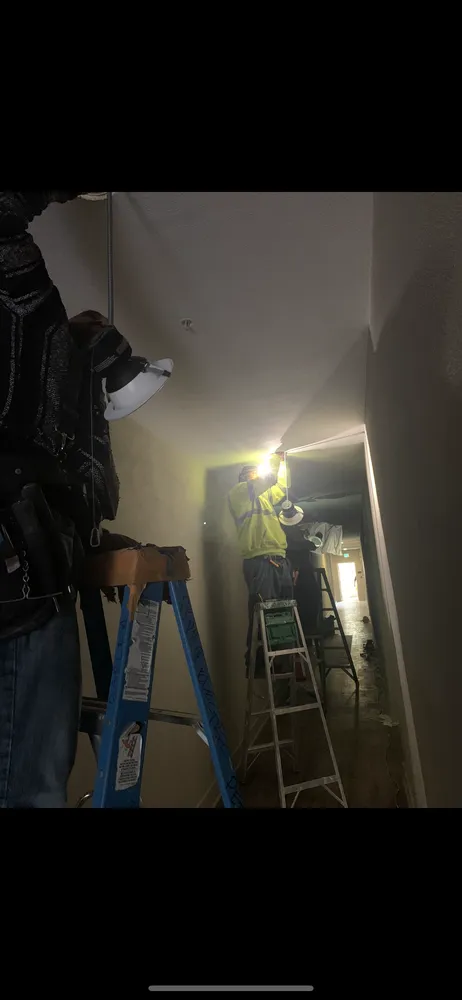 Reliable outlet and switch repair in Sylmar, CA by George’s Electric Services