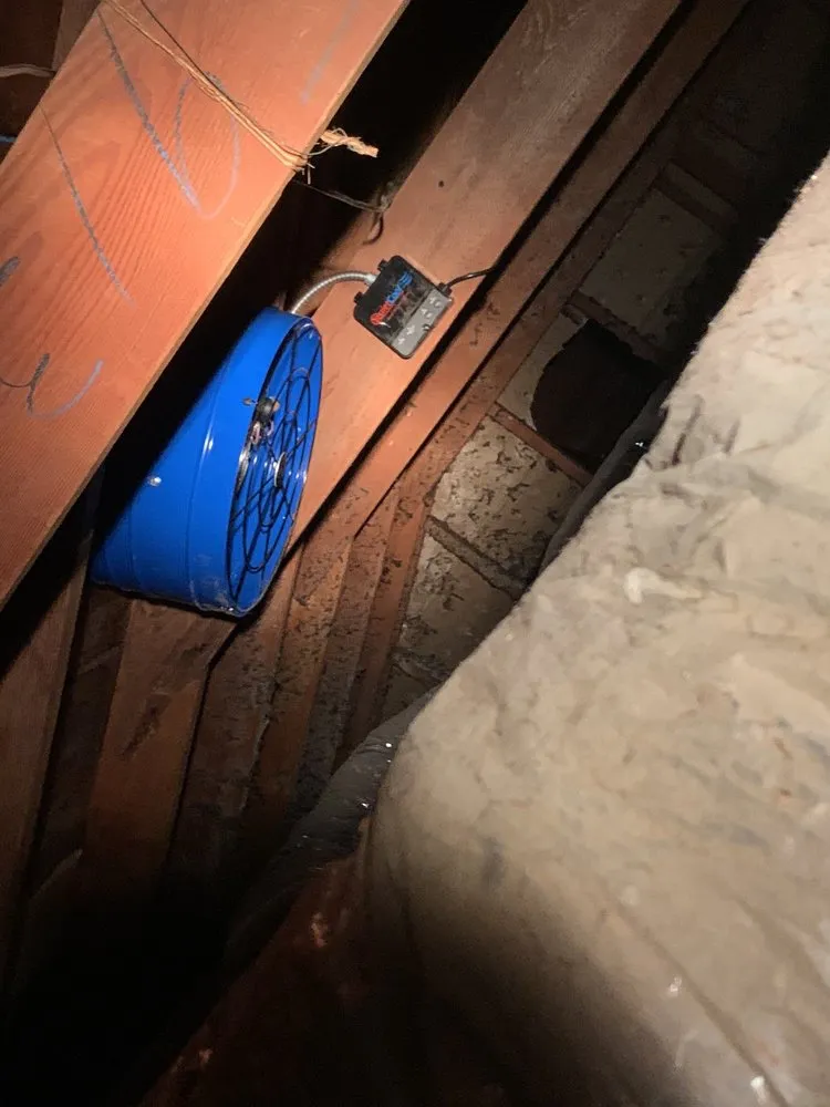 Licensed electrician providing panel upgrade in Sylmar, CA - George’s Electric Services