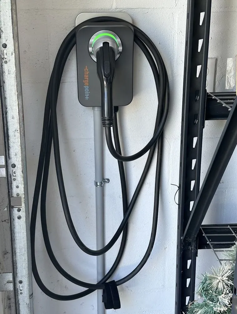 Slide of Georgi Energy Electrical Service